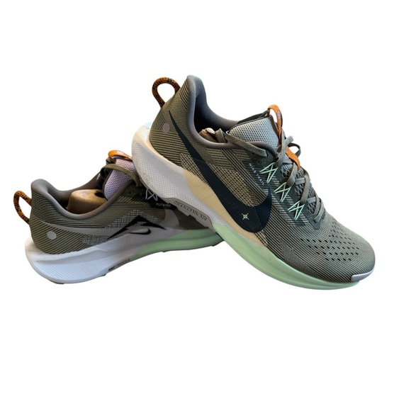 Nike Olive Green Sneakers with Mint Purple and Orange Accents main image 12
